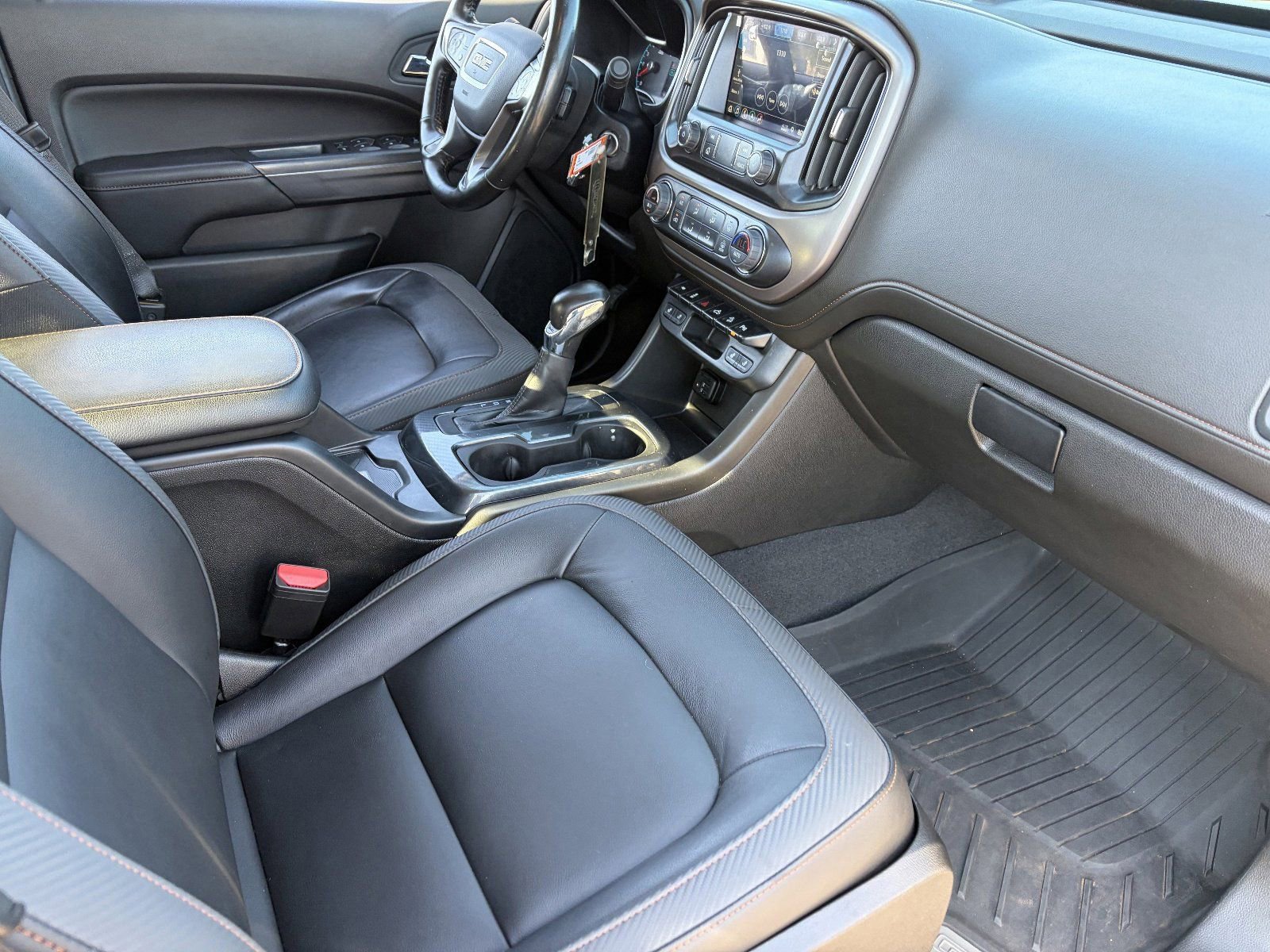 Certified 2022 GMC Canyon AT4 AWD/4WD image 13
