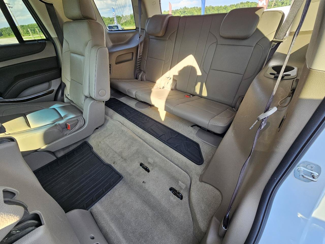 Used 2018 Chevrolet Tahoe LT w/ Luxury Package AWD/4WD image 21