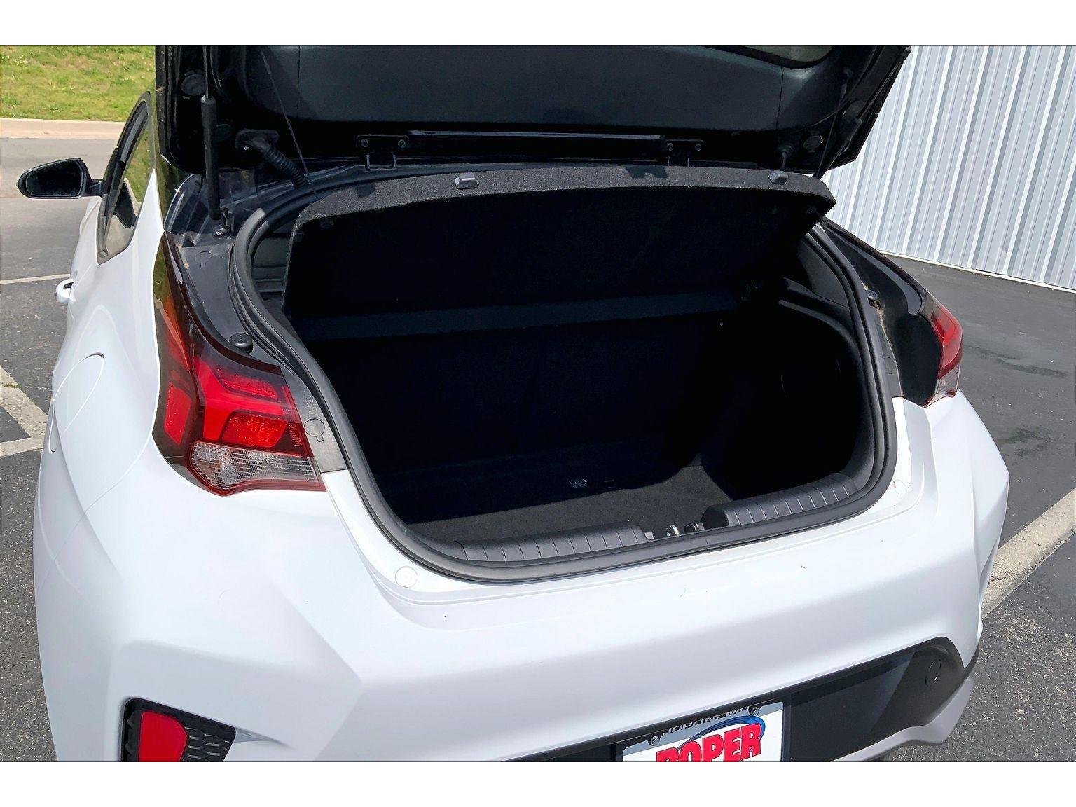 Used 2019 Hyundai Veloster Turbo Ultimate FWD image 23
