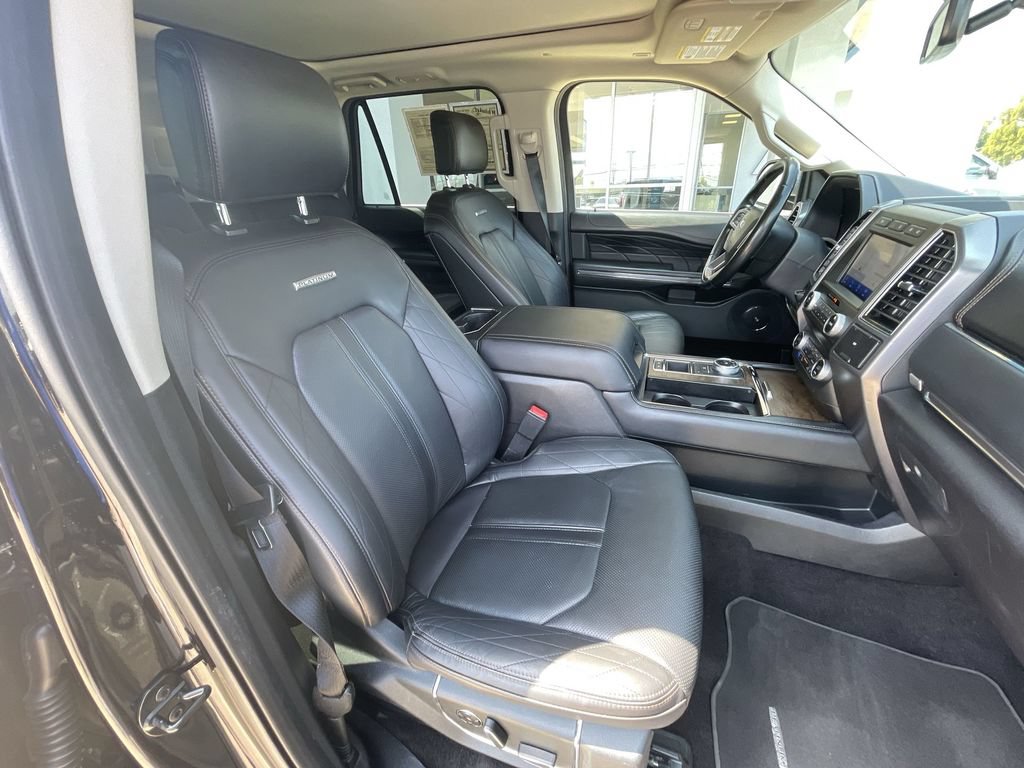 Used 2021 Ford Expedition Platinum RWD image 28