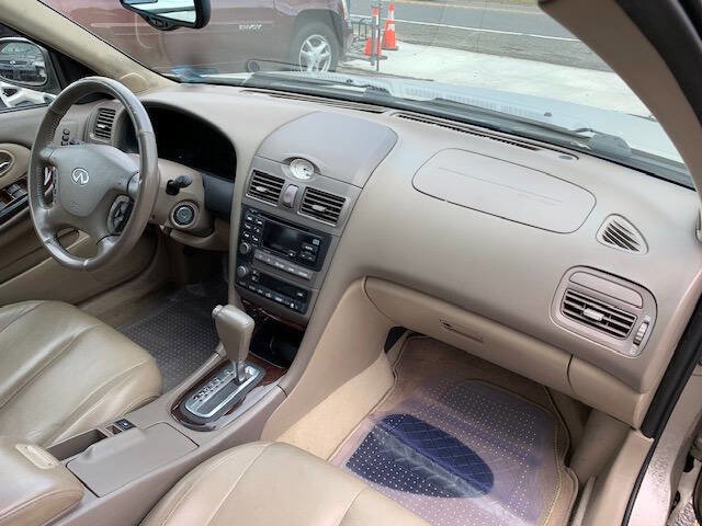 Used 2001 INFINITI I30 image 19