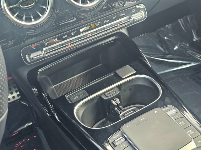 Used 2022 Mercedes-Benz CLA 35 AMG 4MATIC image 35