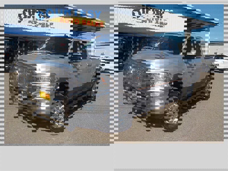 Used 2014 RAM 3500 Laramie image 1