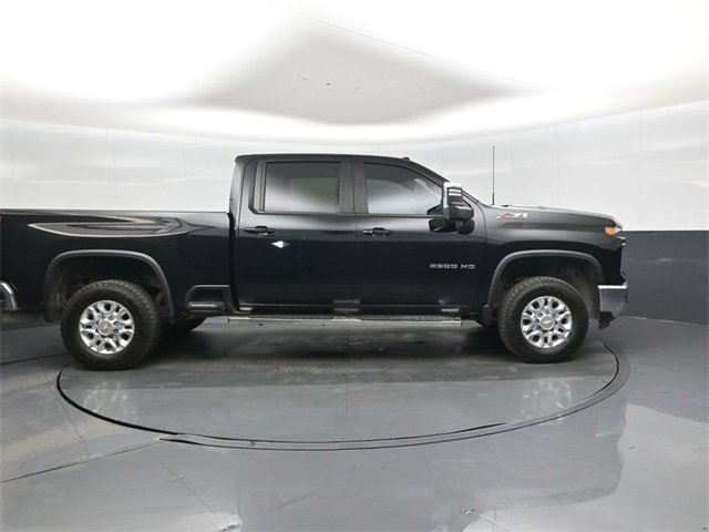 Used 2024 Chevrolet Silverado 2500 LT image 2