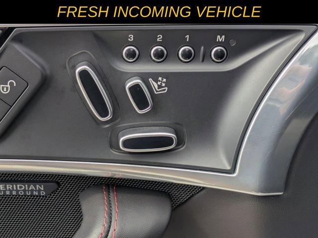 Used 2019 Jaguar F-TYPE Coupe RWD image 13