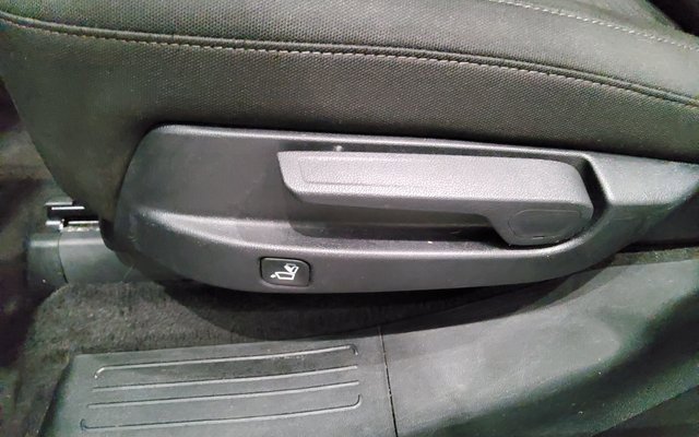 Used 2023 Kia Sorento LX image 21