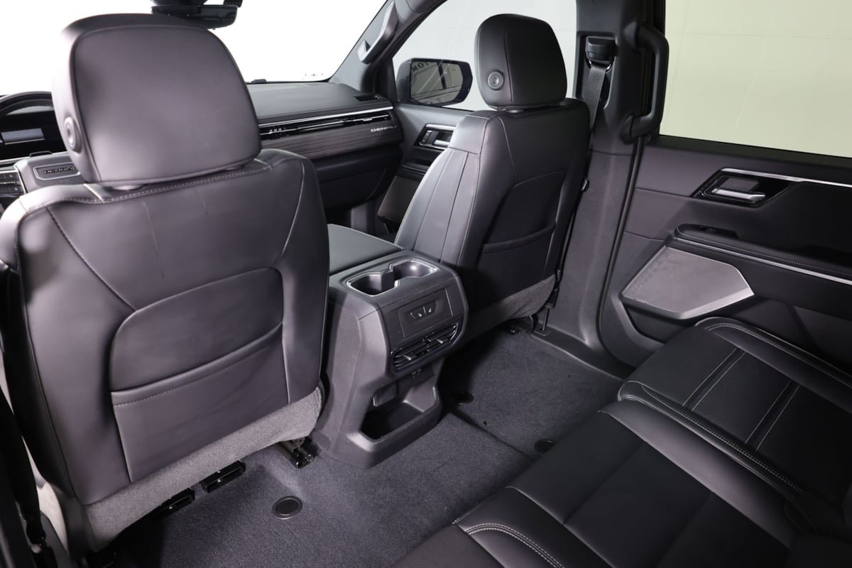 Used 2025 GMC Sierra EV Denali AWD/4WD image 51