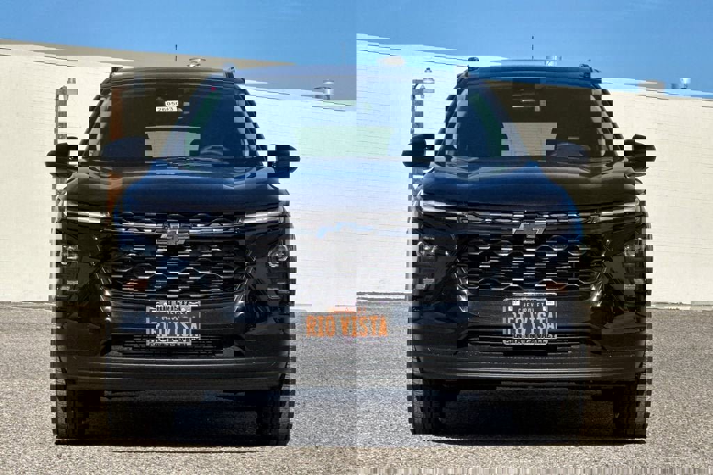 New 2026 Chevrolet Trax LT w/ Midnight Edition image 9