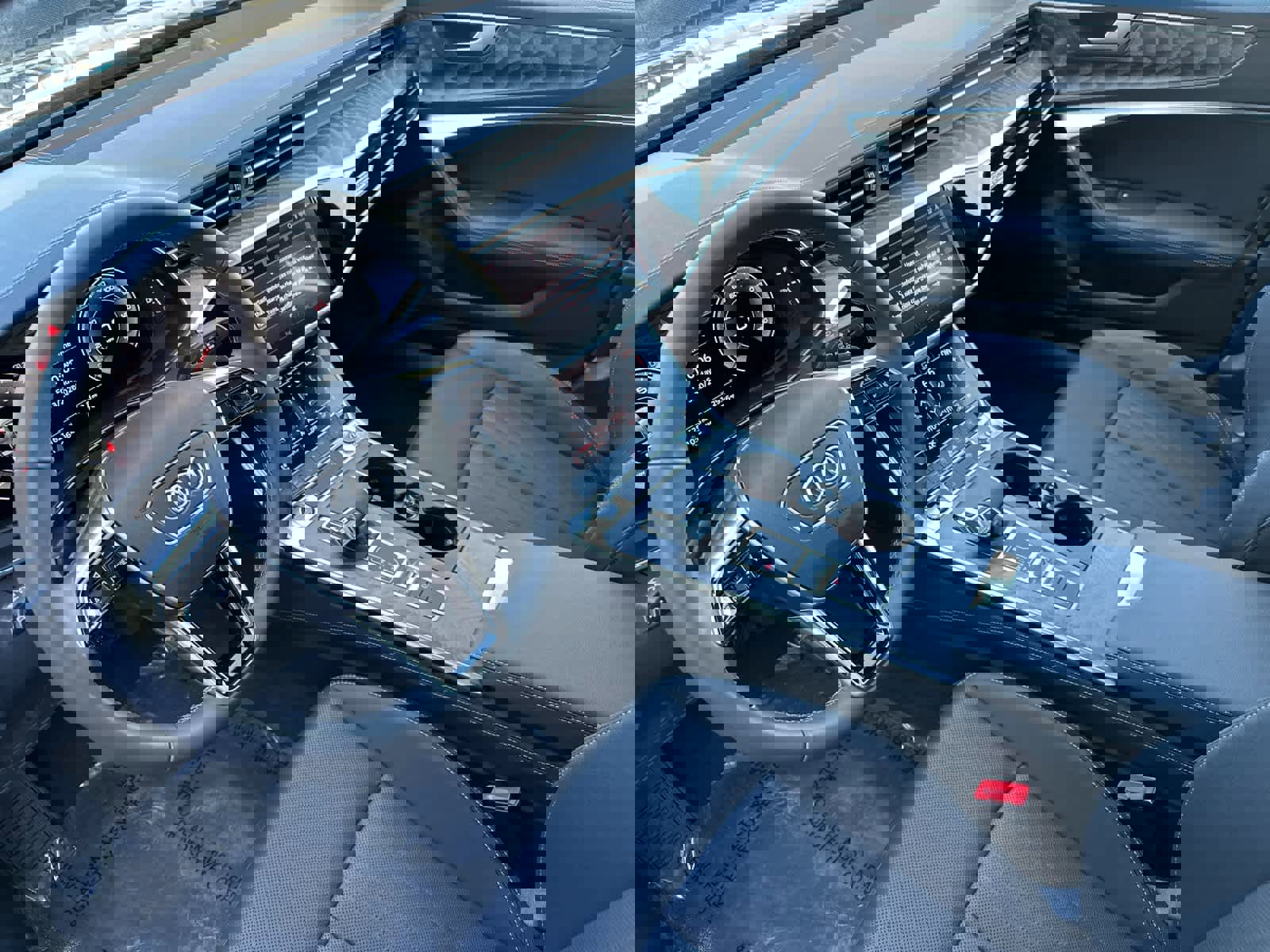 Used 2025 Audi A6 Premium Plus w/ Premium Plus Package image 11