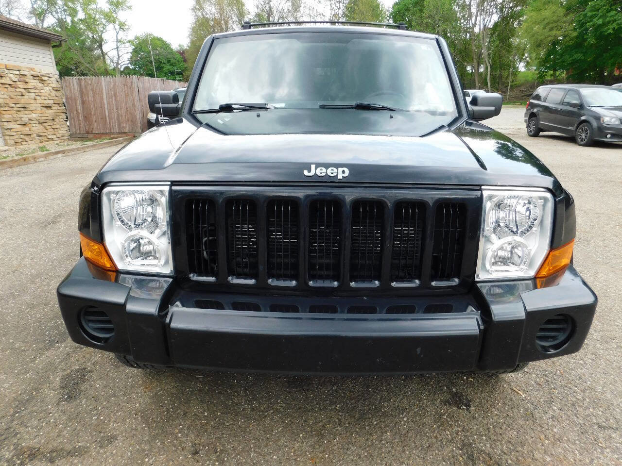 Used 2006 Jeep Commander 4WD w/ Popular Equipment Group image 3