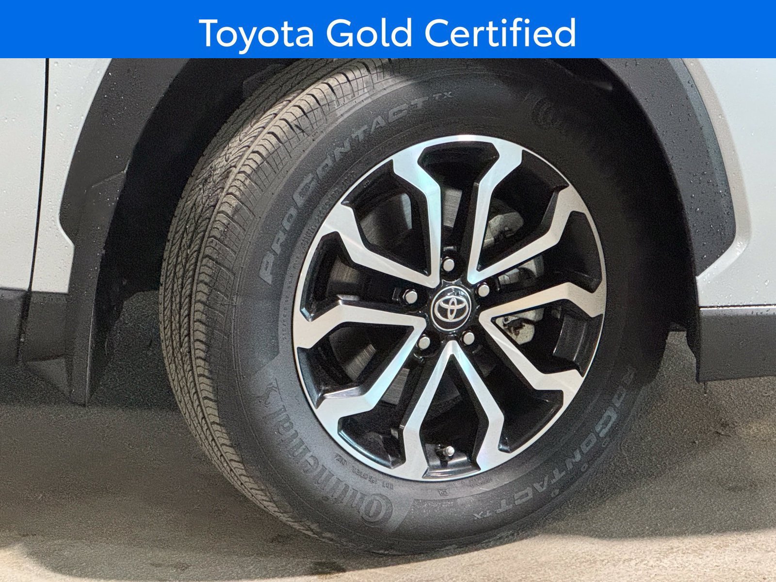Used 2025 Toyota Corolla Cross AWD Hybrid image 2