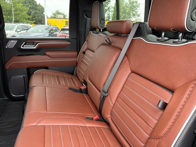 New 2026 GMC Sierra 3500 Denali Ultimate AWD/4WD image 21