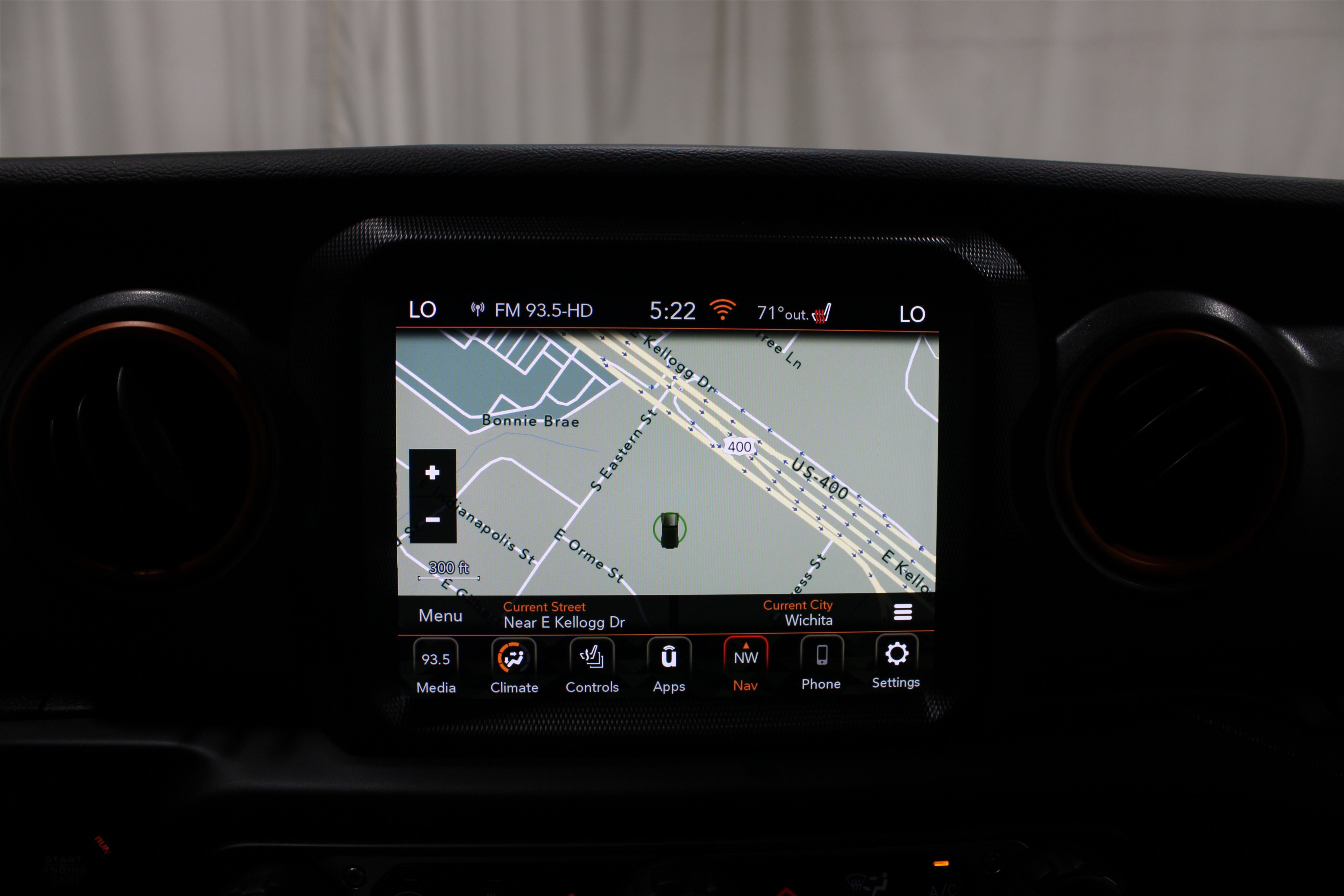 Used 2023 Jeep Gladiator Mojave w/ Cold Weather Group image 15