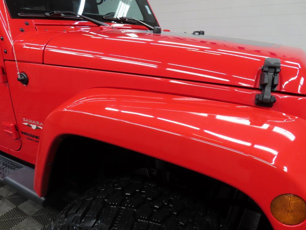 Used 2017 Jeep Wrangler Unlimited Sahara w/ Connectivity Group image 27