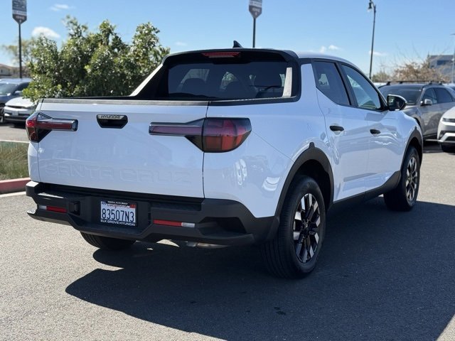 Certified 2025 Hyundai Santa Cruz SE image 8