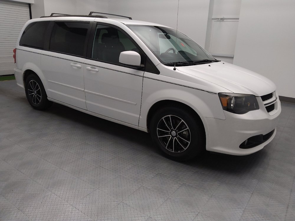 Used 2016 Dodge Grand Caravan R/T FWD image 11