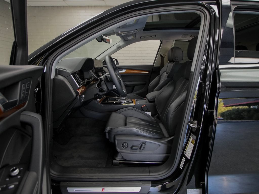 Used 2023 Audi Q5 2.0T Prestige w/ Prestige Package AWD/4WD image 21