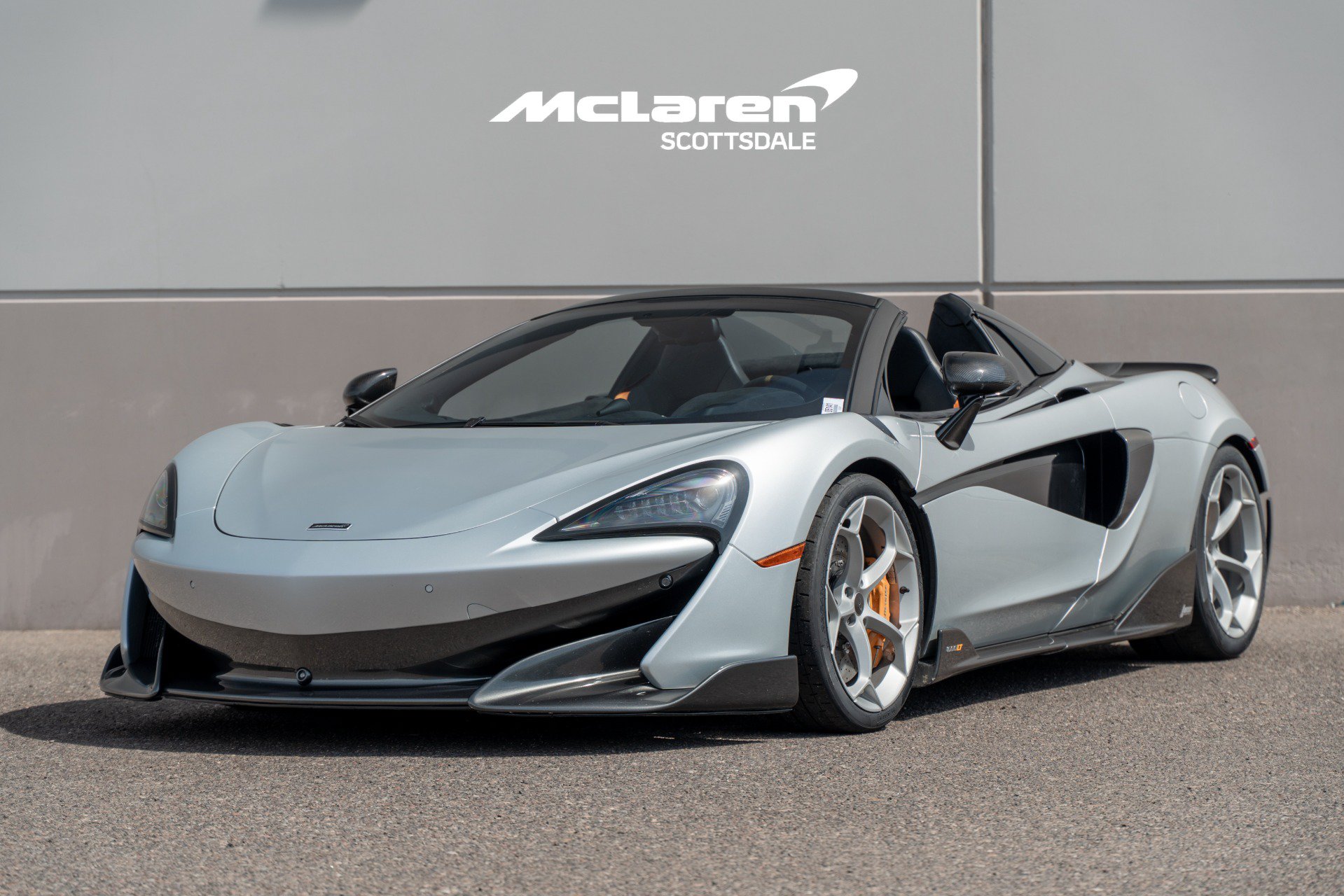 Used 2020 McLaren 600LT Spider RWD image 3