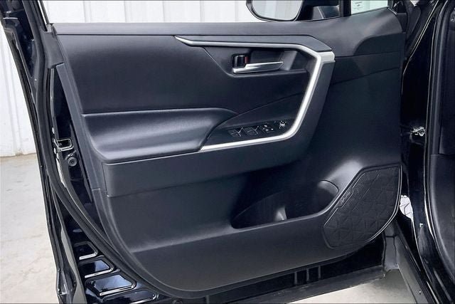 Used 2024 Toyota RAV4 XLE AWD/4WD image 20