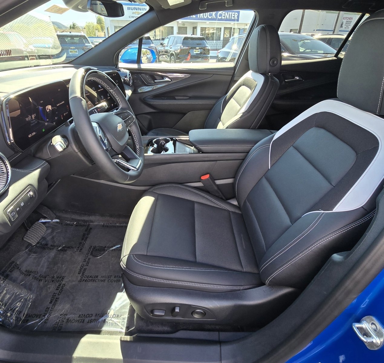 Used 2025 Chevrolet Blazer EV LT w/ Super Cruise Package AWD/4WD image 38