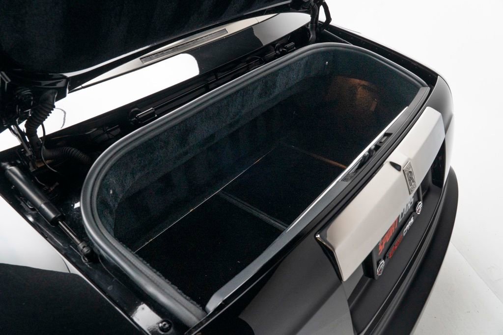 Used 2010 Rolls-Royce Phantom Drophead Coupe image 52