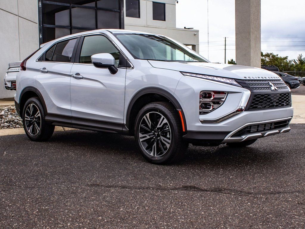 New 2026 Mitsubishi Eclipse Cross SE image 3