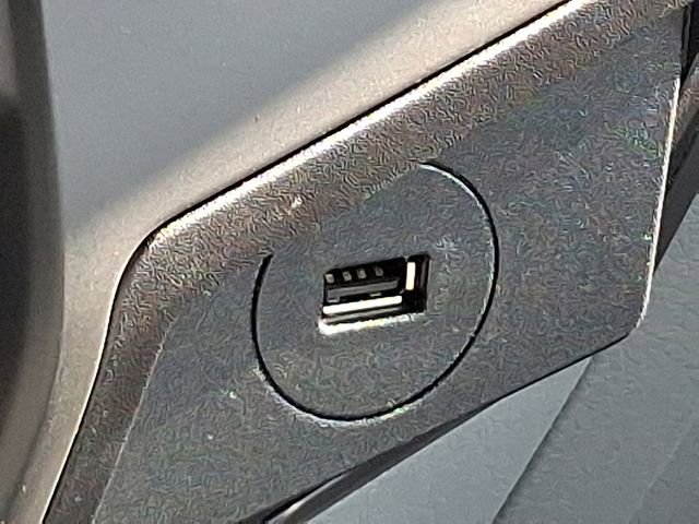 Used 2023 Ford F650 2WD Regular Cab Super Duty image 21