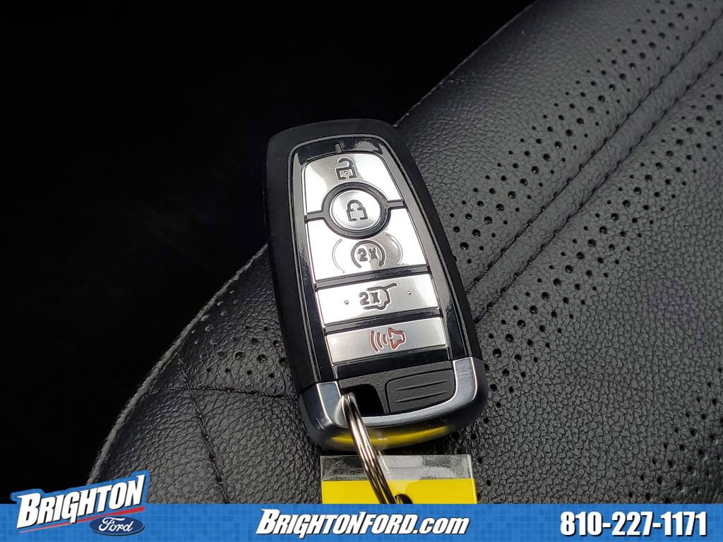 Used 2024 Ford Escape ST-Line Elite w/ Premium Technology Package image 32