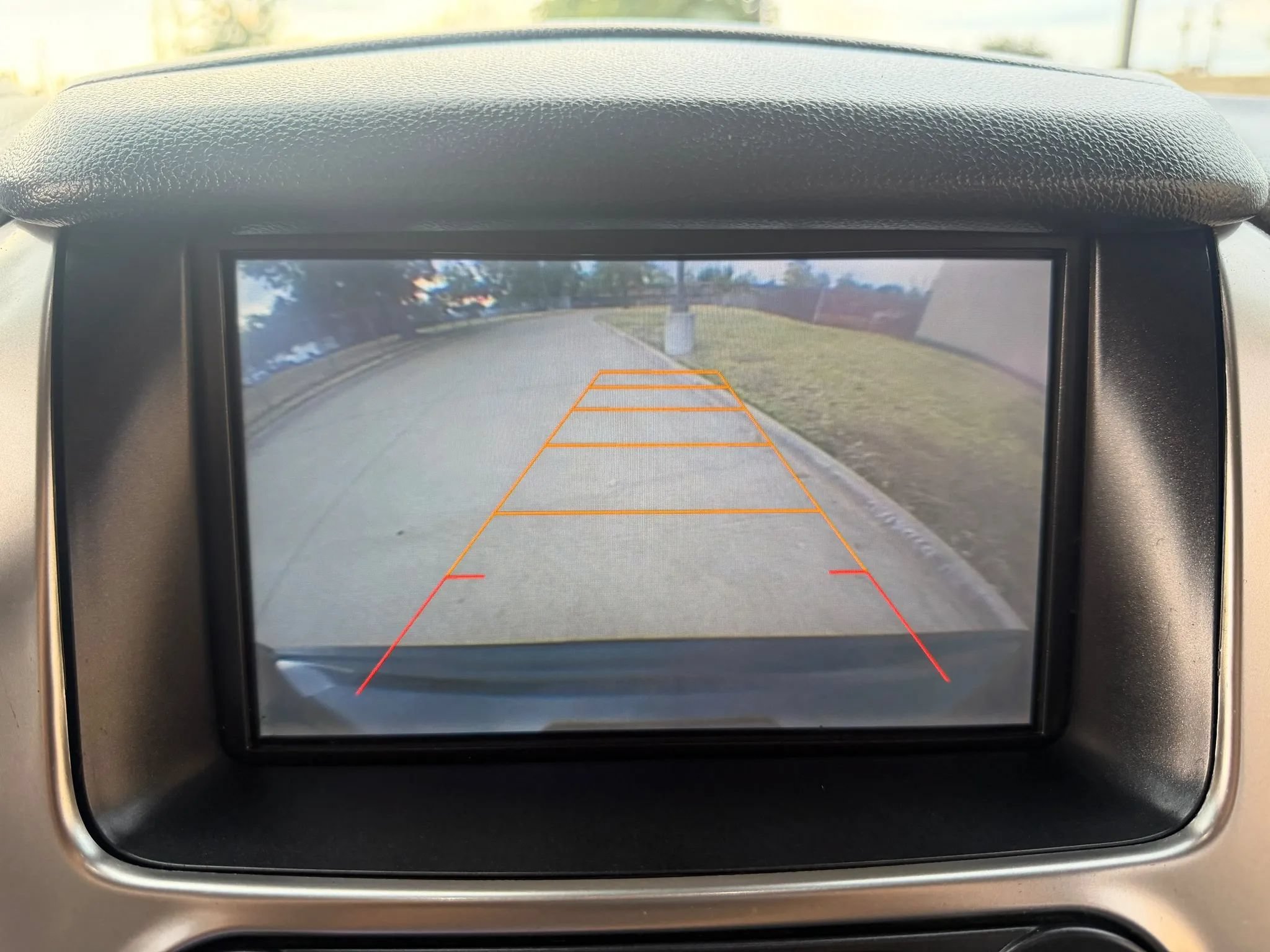 Used 2015 Chevrolet Tahoe LT RWD image 21
