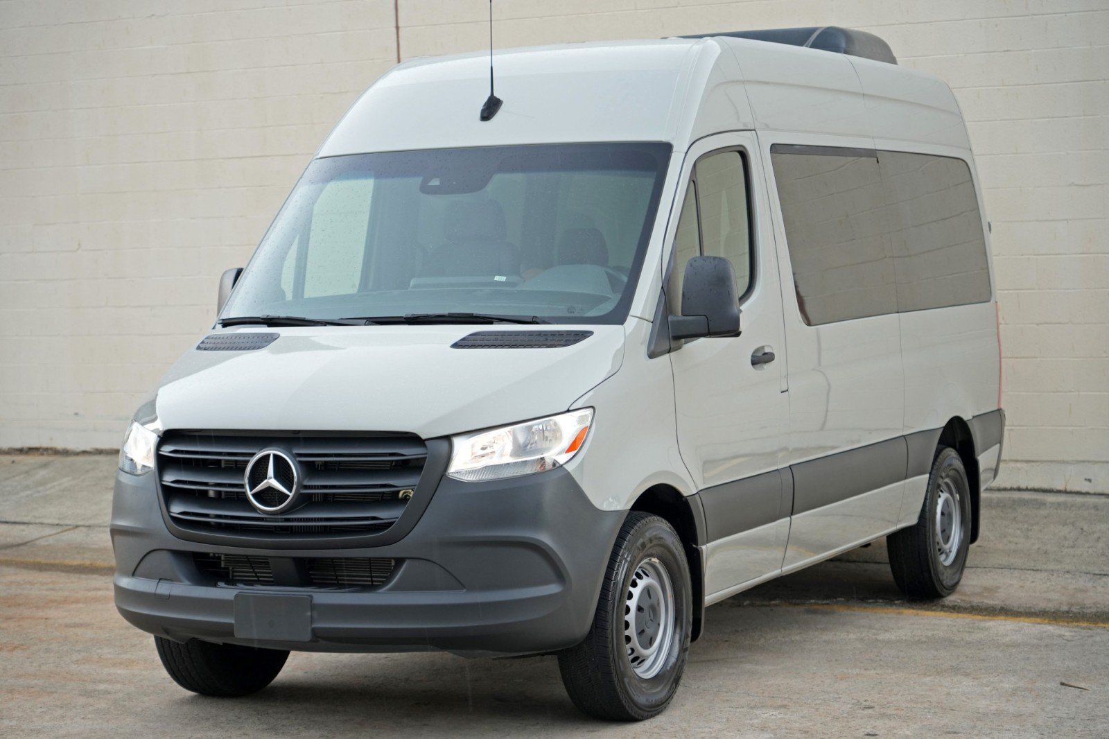 Used 2022 Mercedes-Benz Sprinter 2500 image 41