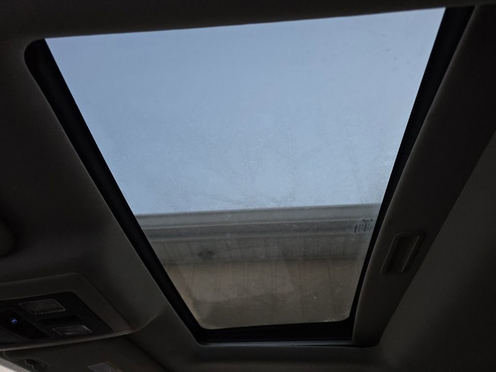 Used 2013 RAM 1500 Laramie Longhorn image 4