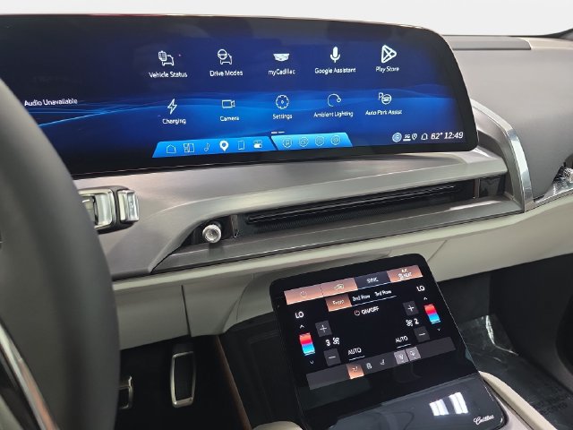 New 2027 Cadillac Vistiq Luxury AWD/4WD image 17