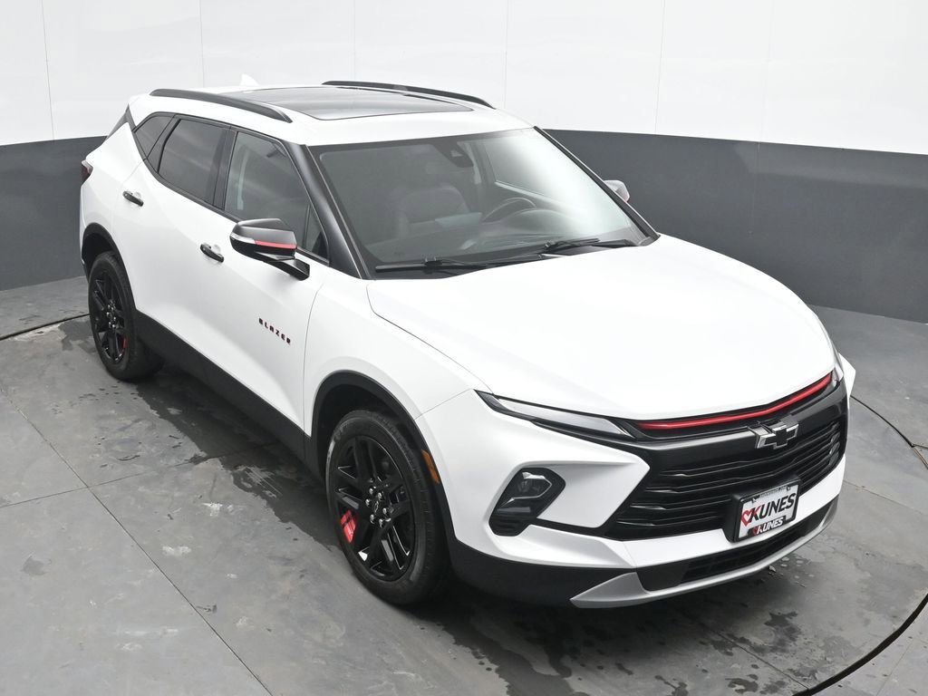 Used 2023 Chevrolet Blazer LT image 38