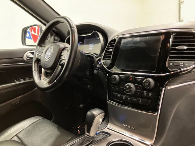 Used 2019 Jeep Grand Cherokee Limited w/ Luxury Group II image 49