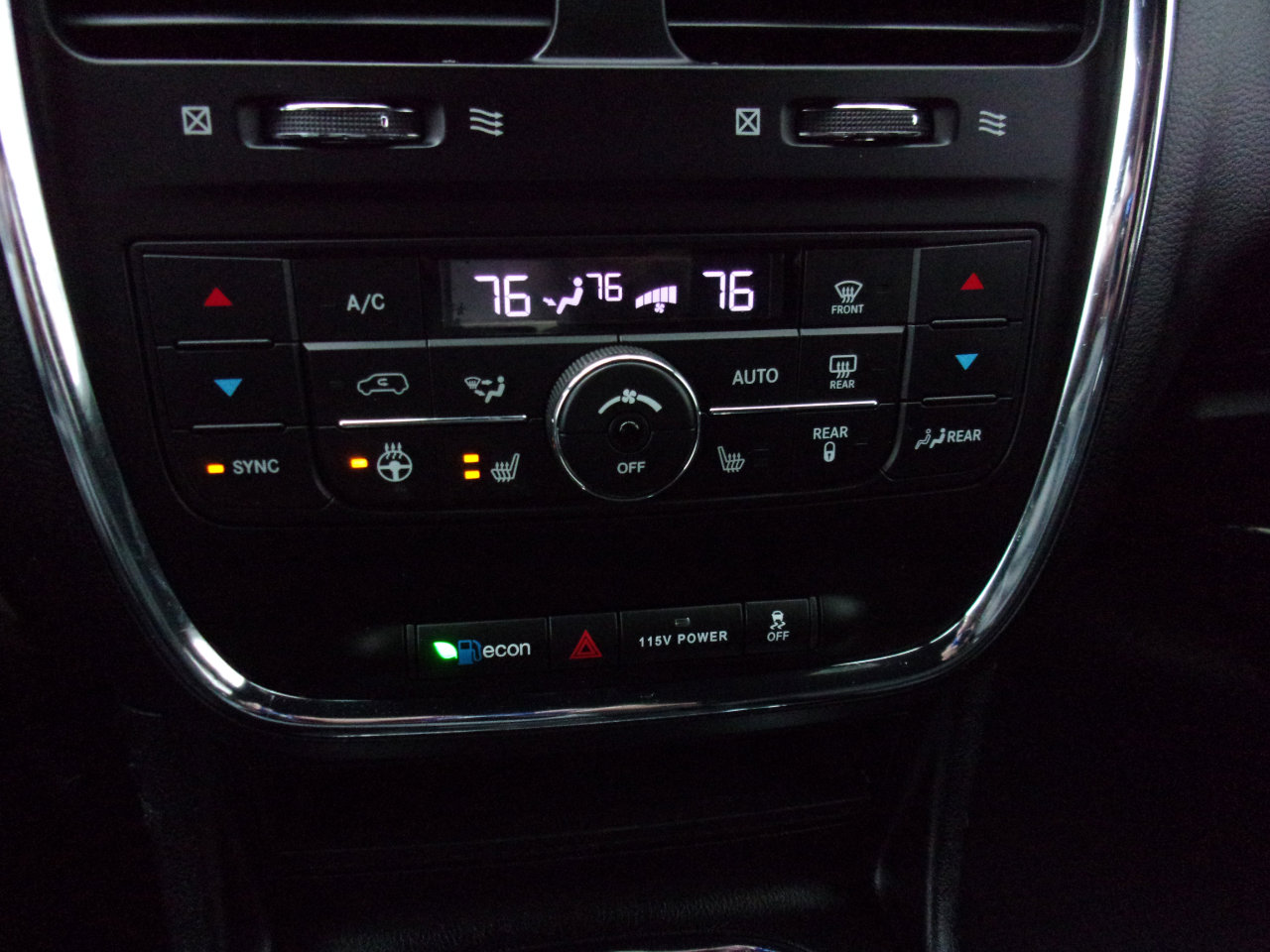 Used 2020 Dodge Grand Caravan GT image 18