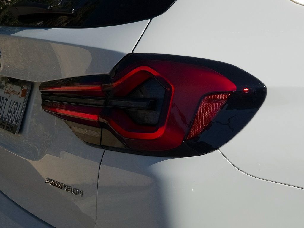 Used 2022 BMW X3 xDrive30i w/ Convenience Package image 7