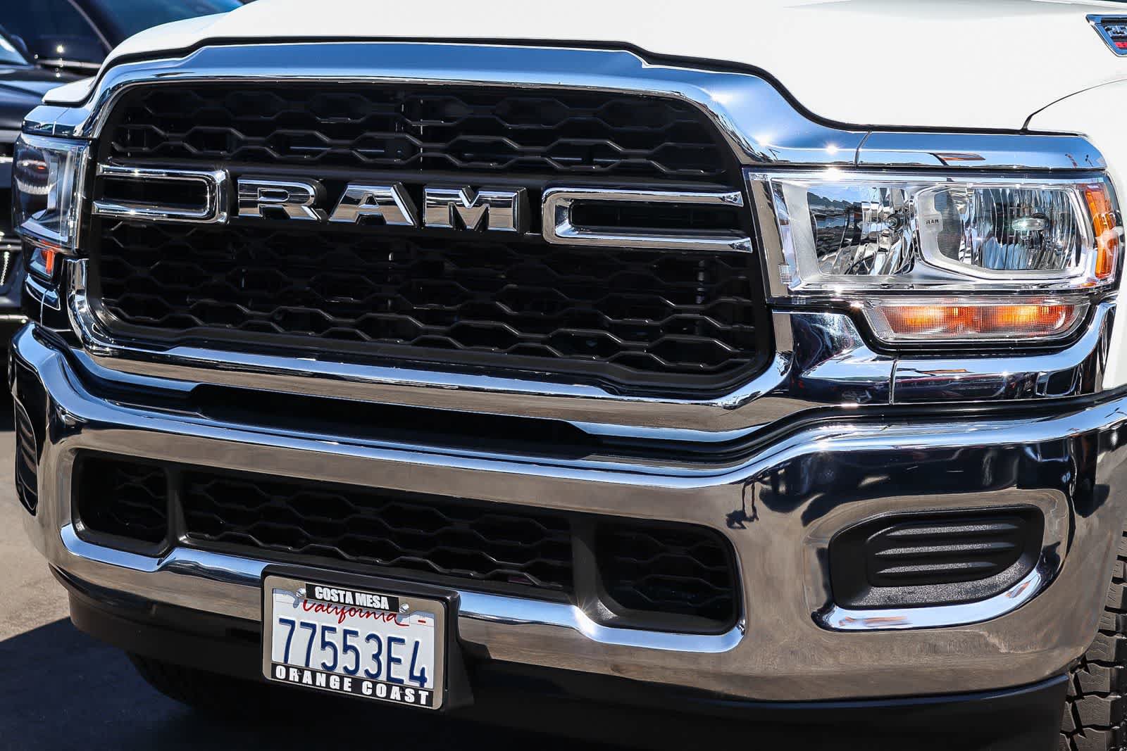 Used 2024 RAM 2500 Tradesman w/ Chrome Appearance Group AWD/4WD image 9