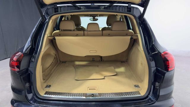 Used 2016 Porsche Cayenne AWD/4WD image 33