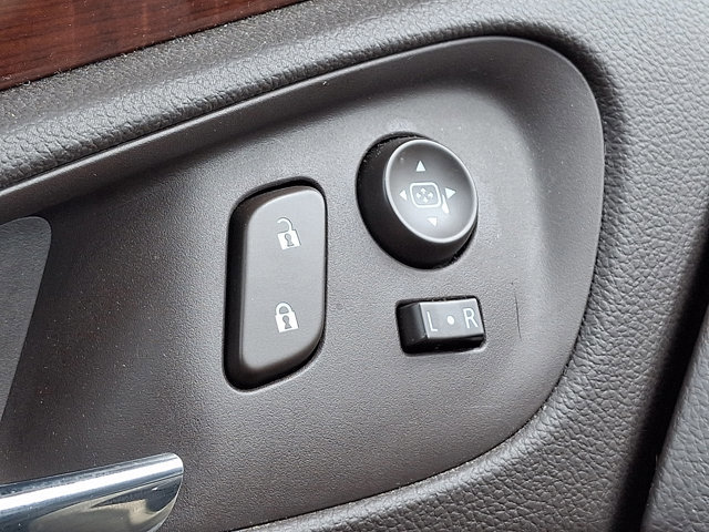 Used 2014 Buick Regal FWD image 25