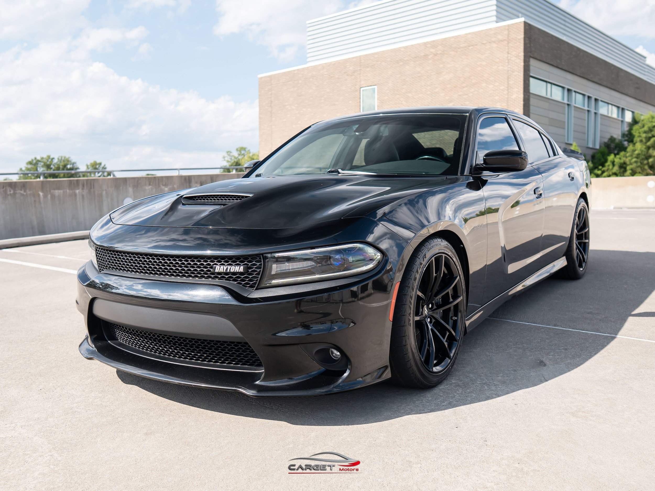 Used 2017 Dodge Charger R/T RWD image 3