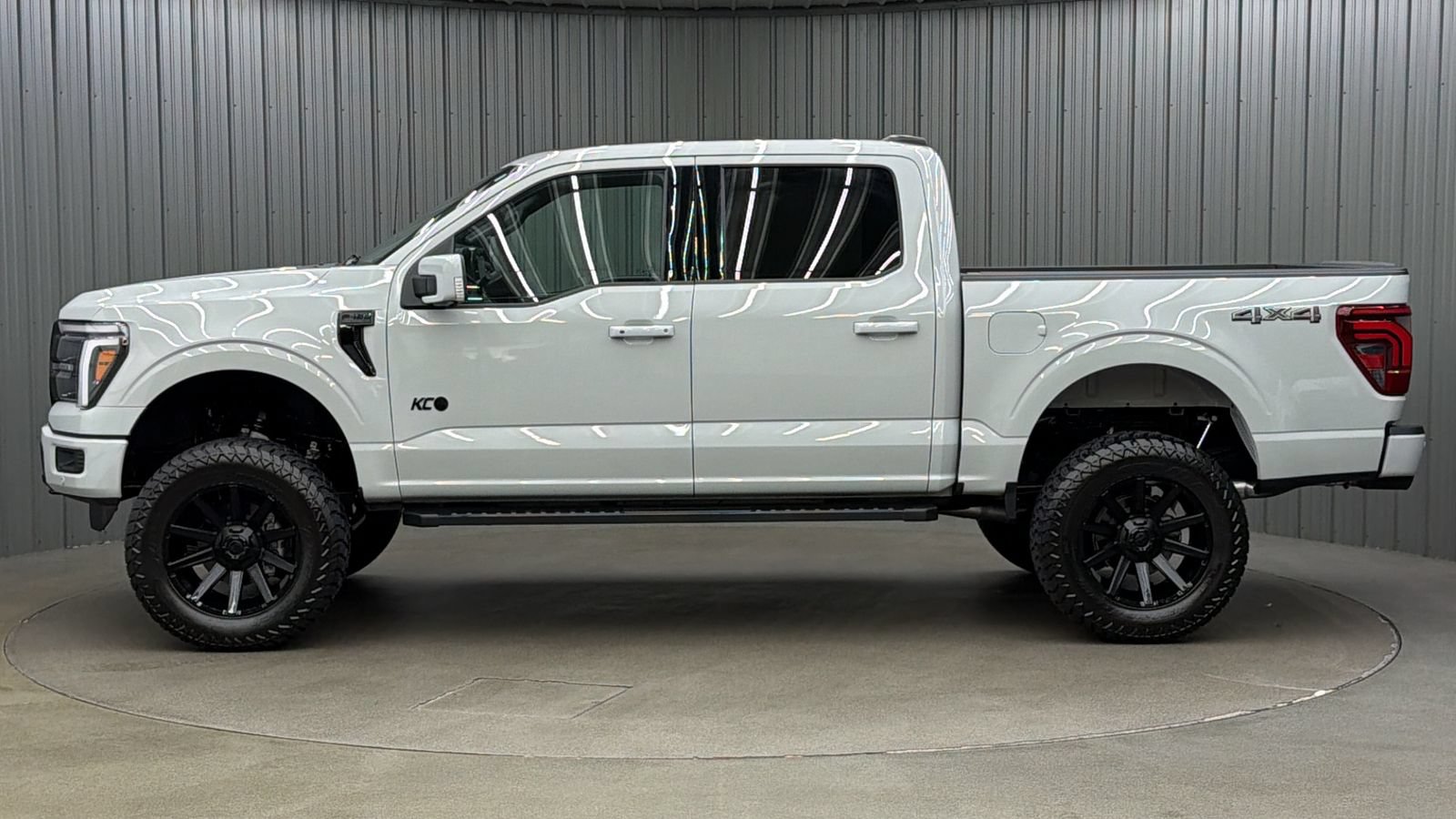 Used 2026 Ford F150 Lariat AWD/4WD image 2