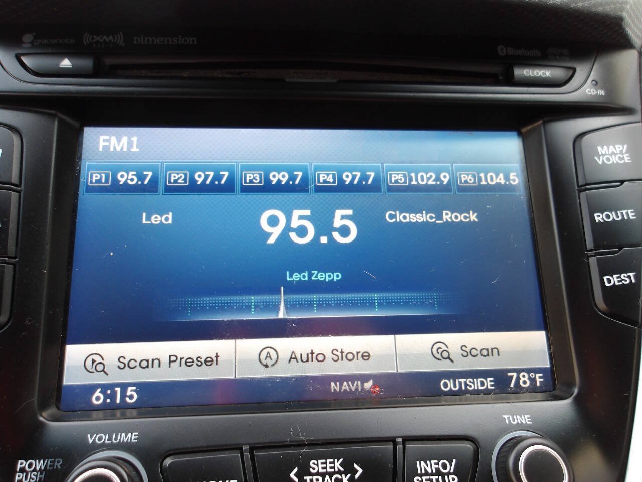 Used 2013 Hyundai Veloster w/ Tech Pkg FWD image 14
