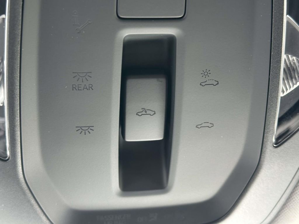 Used 2025 Audi Q5 Prestige image 32