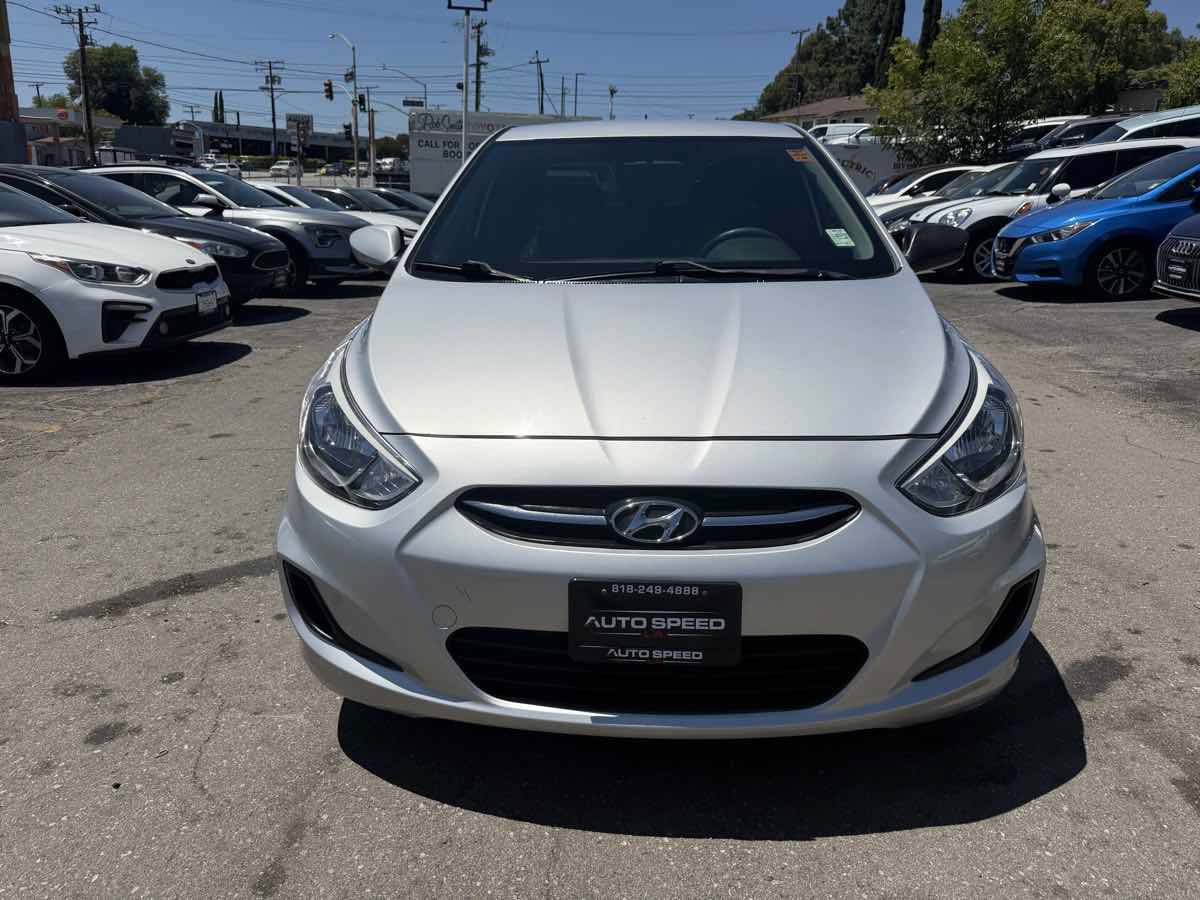 Used 2017 Hyundai Accent SE FWD image 2