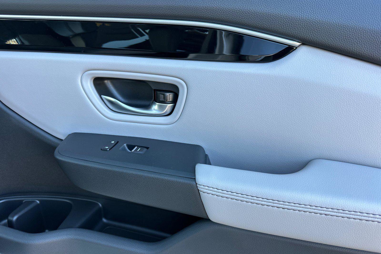 New 2025 Honda Pilot Touring image 21