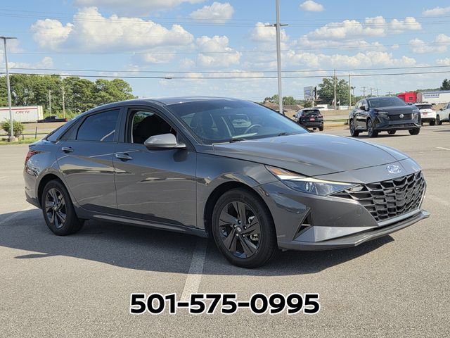 Used 2023 Hyundai Elantra Blue FWD image 5
