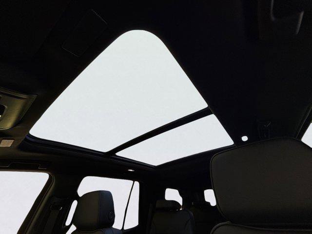 New 2026 GMC Yukon Denali w/ Sun & Power Step Package image 9