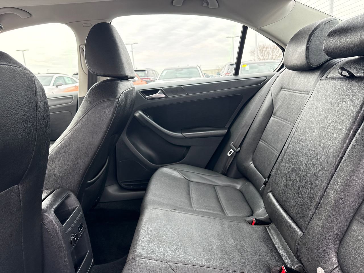 Used 2011 Volkswagen Jetta SE image 12