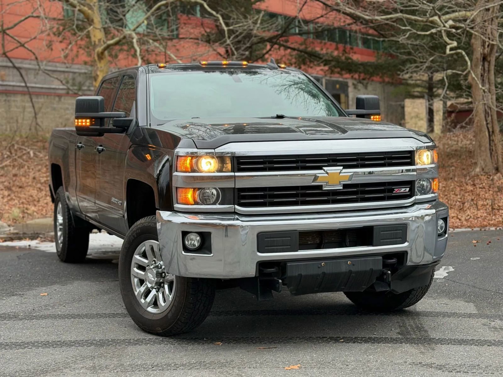 Used 2015 Chevrolet Silverado 3500 LT w/ LT Convenience Package AWD/4WD image 3