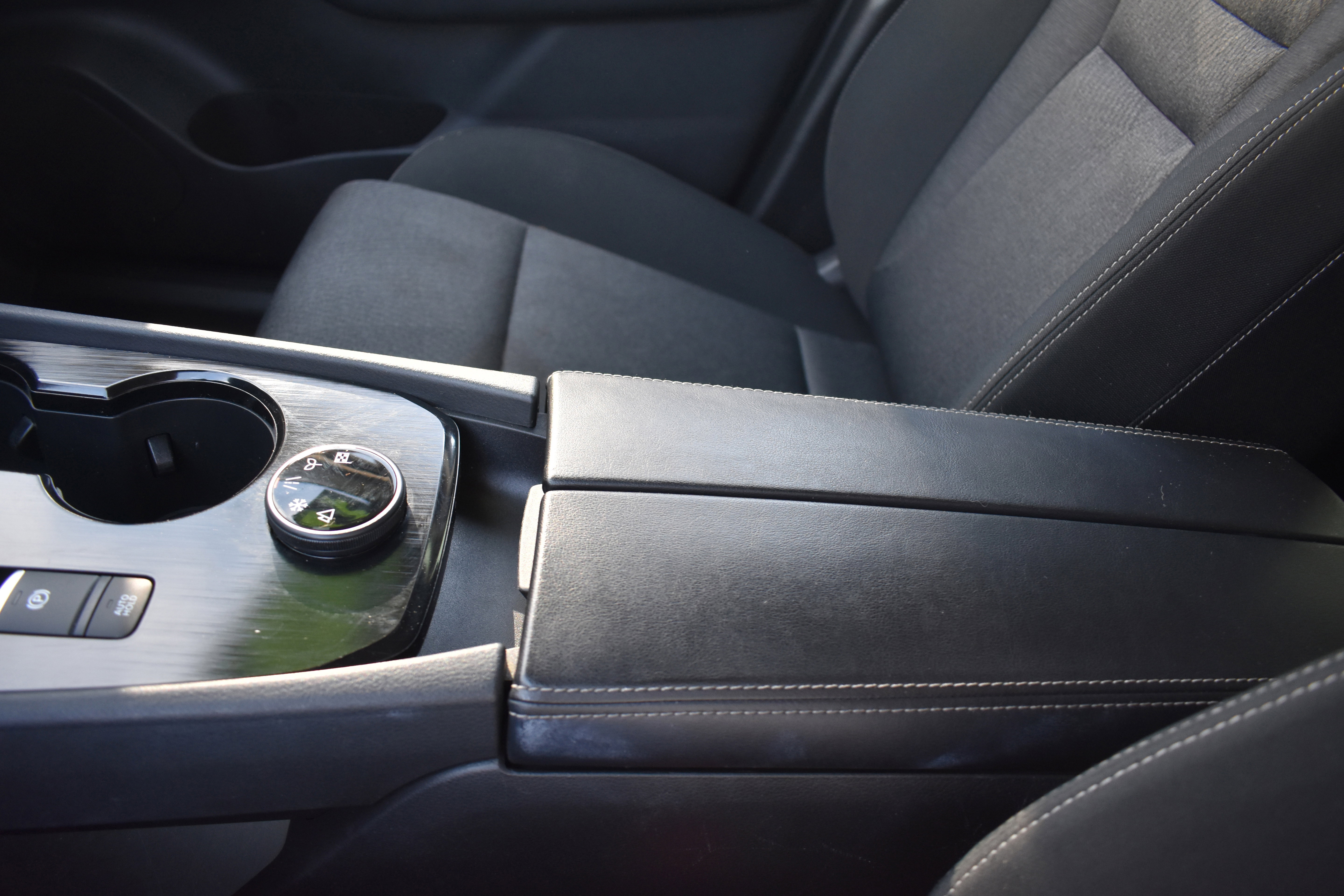 Used 2024 Nissan Rogue SV image 24